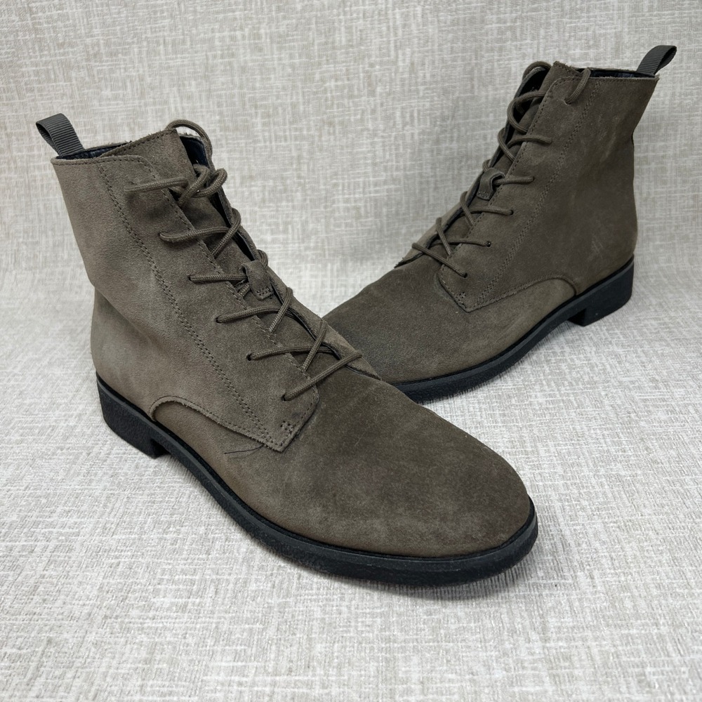 Clarks Griffin Boots Womens 9.5 Olive Green Suede Lace-Up Ankle Boots Minimalist